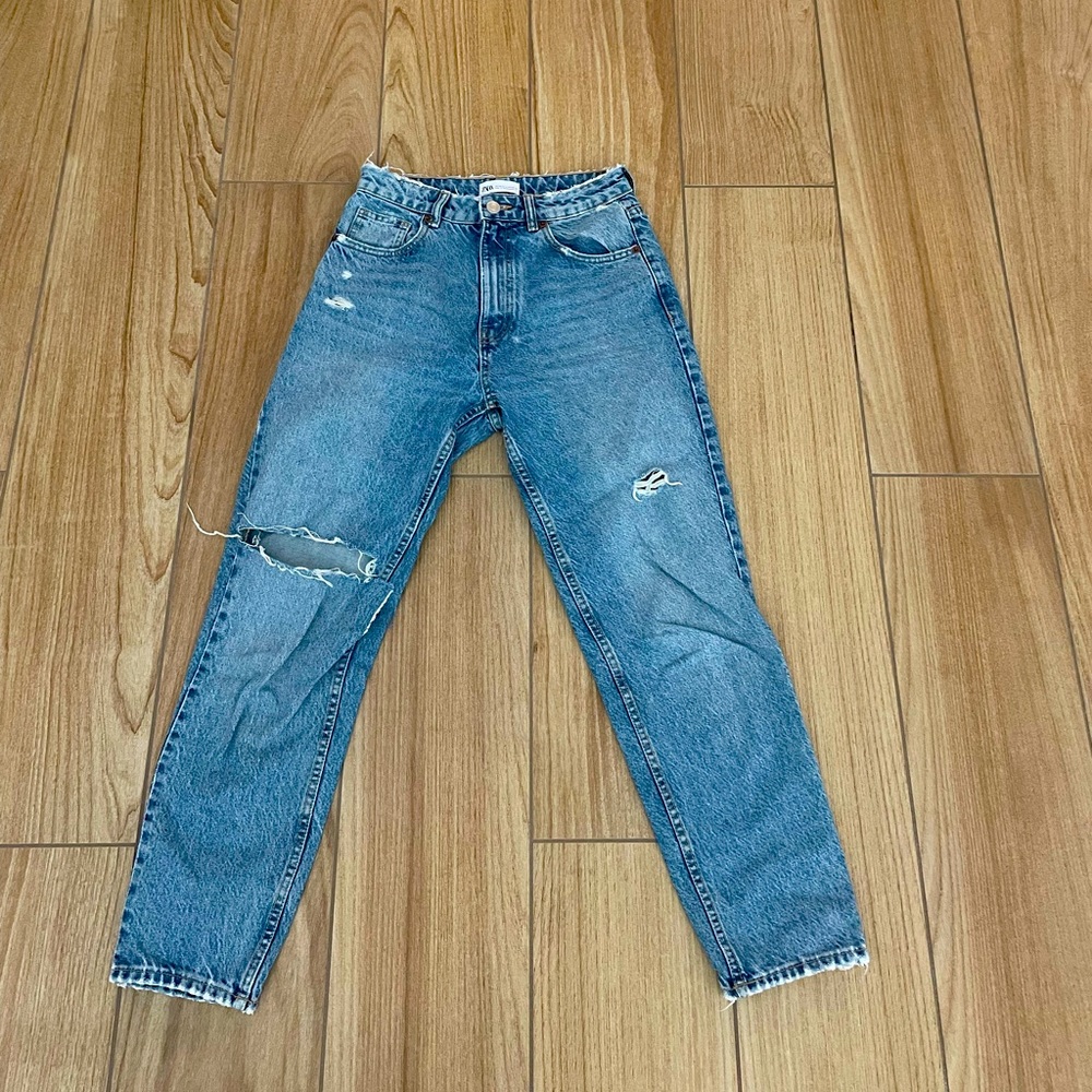 Zara ripped mom jeans